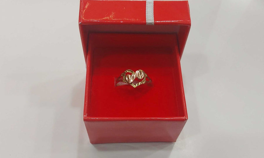 Women's Ring - Yellow Gold 10k (.417) 1.2 grams Size 8
