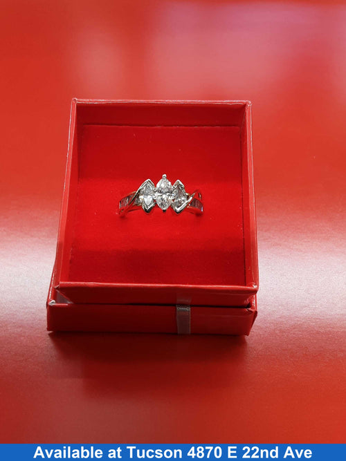Women's Ring - Yellow Gold 14k (.585) 5.1 grams Size 4.5
