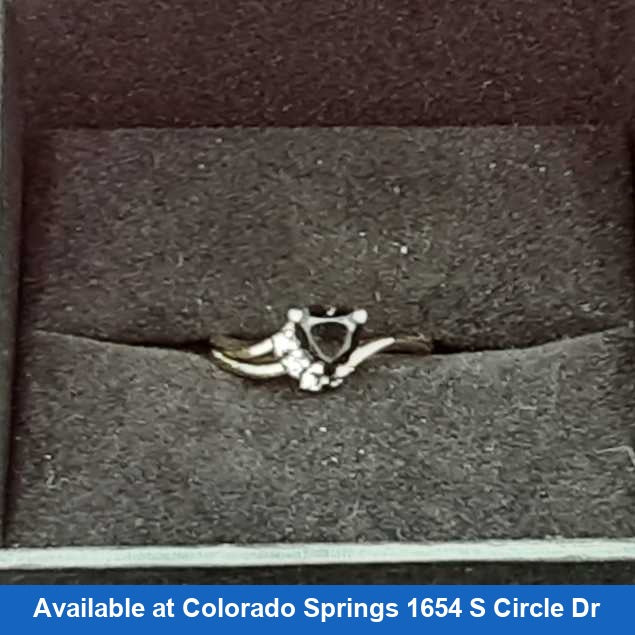 Women's Ring - Yellow Gold 10k (.417) 1.9 grams Size 6.5