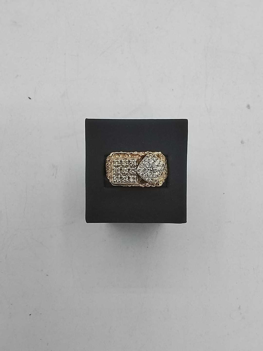 Men's Ring - Yellow Gold 14k (.585) 11.6 grams Size 9.5