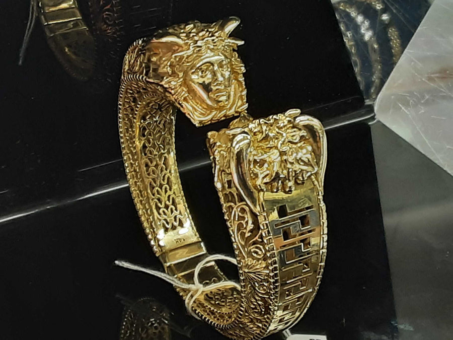 Bangle Bracelet - Yellow Gold 14k (.585) 53.3 grams 6 inch