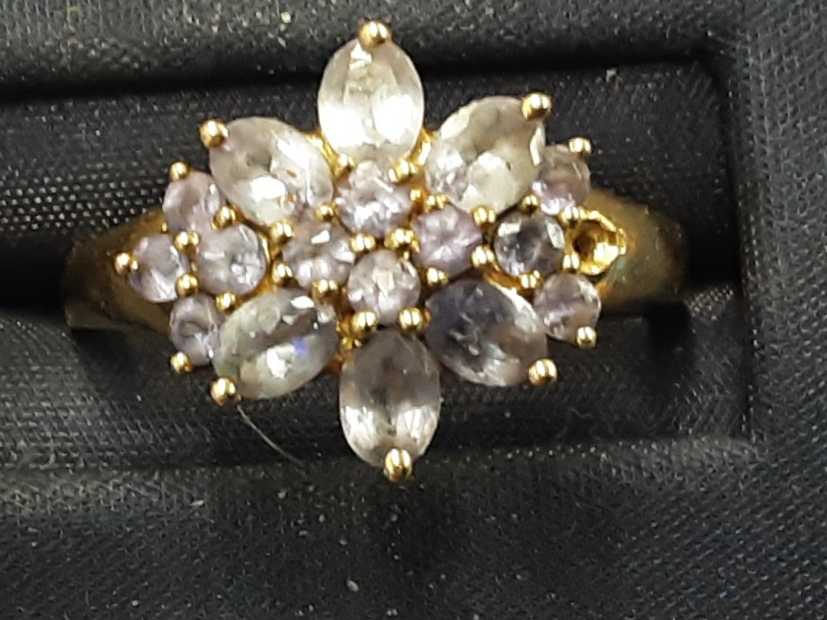 Women's Ring - Yellow Gold 14k (.585) 3.7 grams Size 7