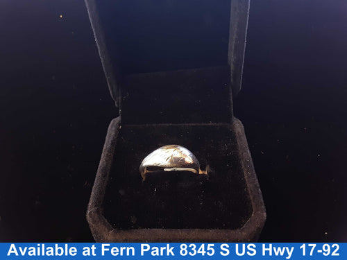 Women's Ring - Silver 1.2 grams Size 7.5