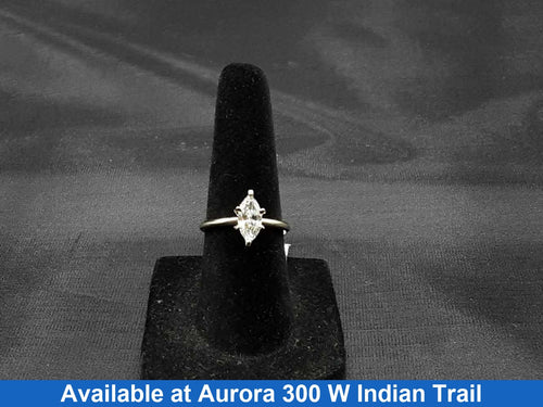 Women's Ring - Solitaire - White Gold 14k (.585) 2 grams Size 4.5