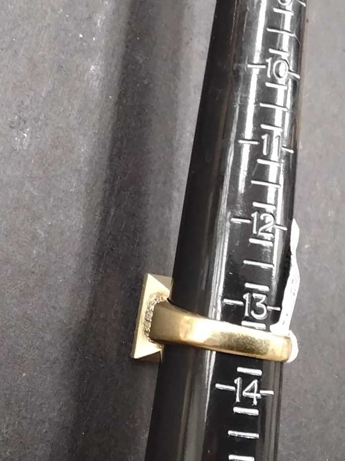 Men's Ring - Yellow Gold 10k (.417) 11.1 grams Size 11