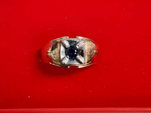 Men's Ring - Yellow Gold 14k (.585) 10.7 grams Size 11.5
