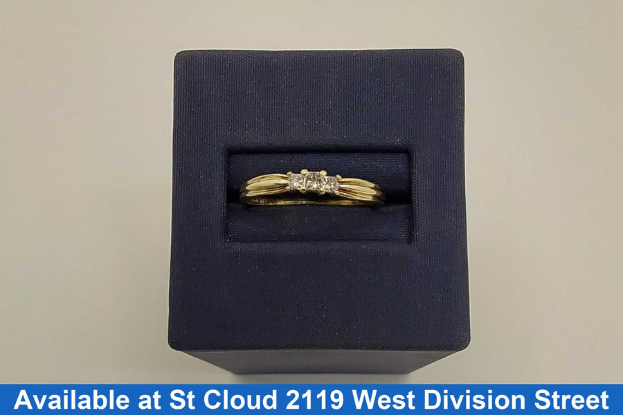 Women's Ring - Yellow Gold 10k (.417) 1.312 grams Size 7.5