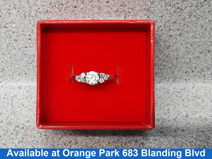 Women's Ring - Silver 2.4 grams Size 7
