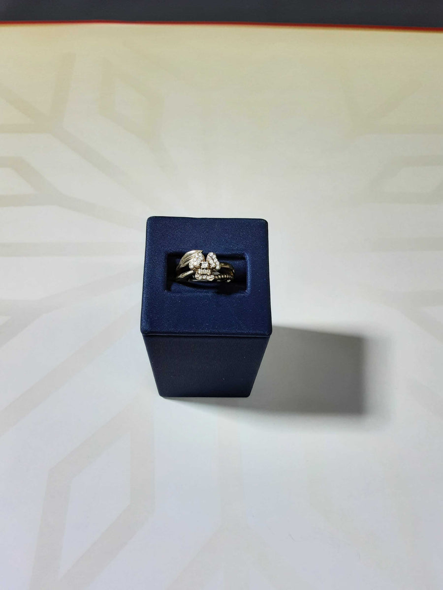 Women's Ring - Yellow Gold 10k (.417) 2.4 grams Size 7