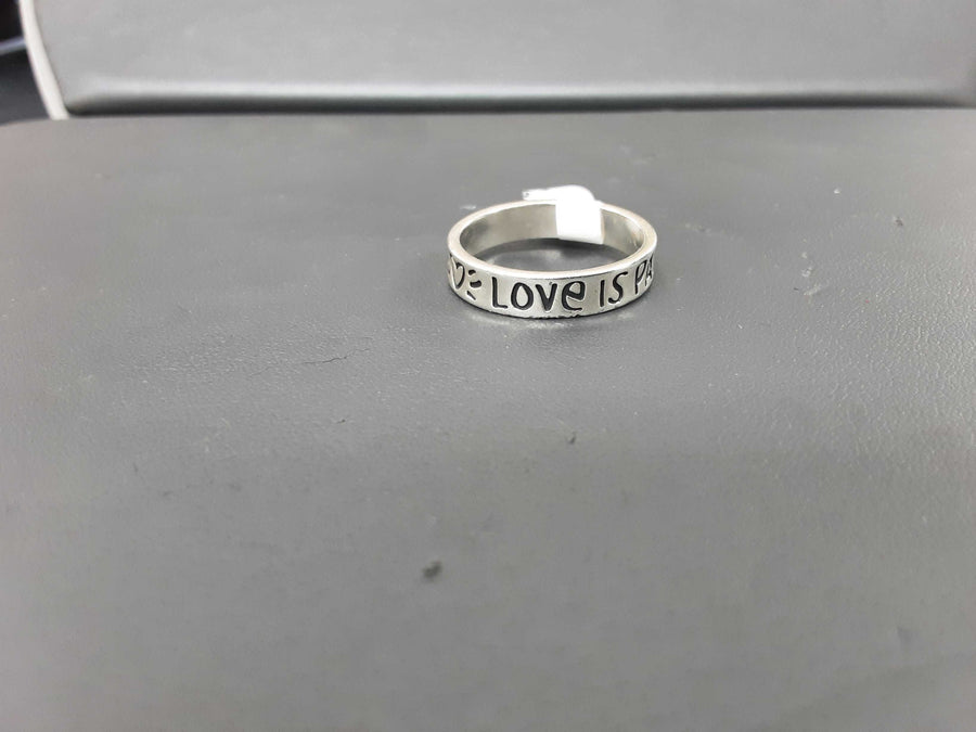 Women's Ring - Silver 4 grams Size 20