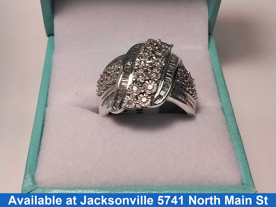 Women's Ring - Silver 5.9 grams Size 7