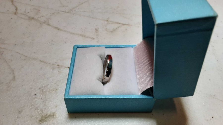 Ring - Wedding Band - White Gold 10k (.417) 1.1 grams Size 8