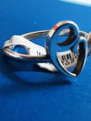 Women's Ring - Silver 1.8 grams Size 7.5