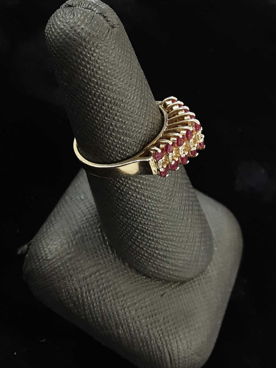 Women's Ring - Yellow Gold 14k (.585) 3.6 grams Size 7