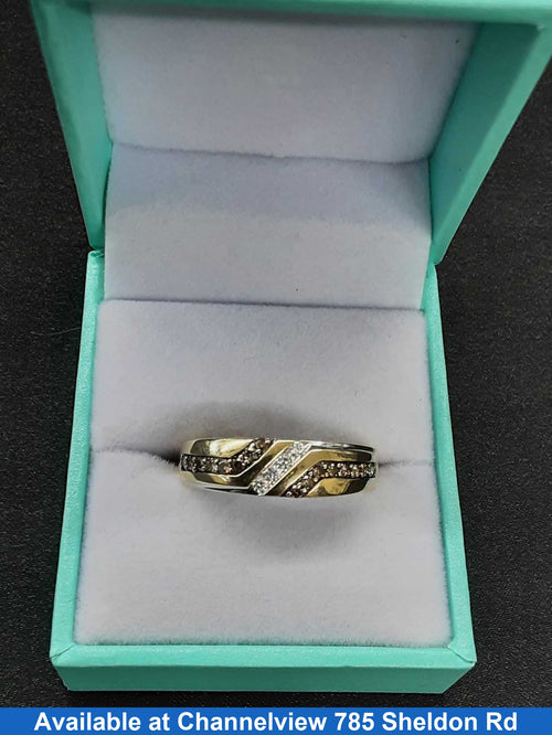 Ring - Wedding Band - Yellow Gold 14k (.585) 3.3 grams Size 10.5