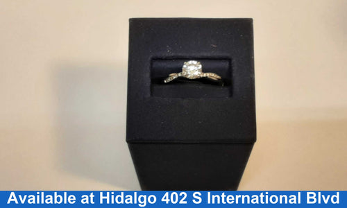 Women's Ring - White Gold 10k (.417) 2.5 grams Size 8.5
