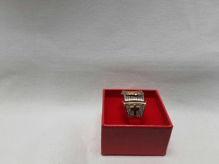 Men's Ring - Yellow Gold 14k (.585) 10.4 grams Size 13.5
