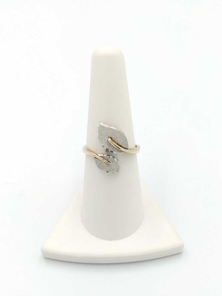 Women's Ring - Yellow Gold 14k (.585) 5.5 grams Size 7