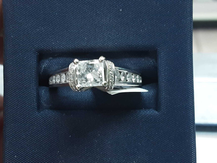 Ring - Wedding Band - White Gold 14k (.585) 4.1 grams Size 20