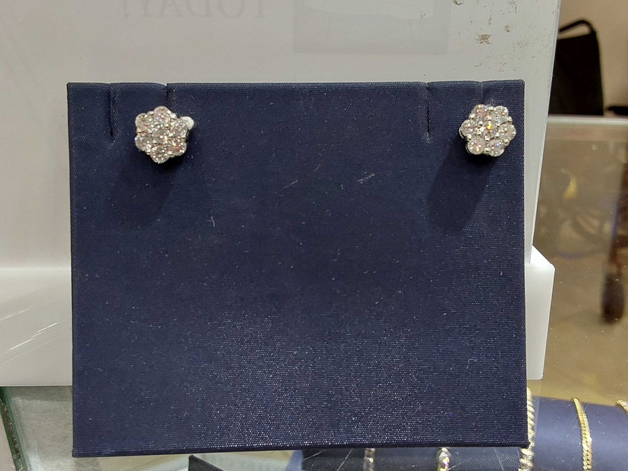 Earrings - White Gold 10k (.417) 2.8 grams