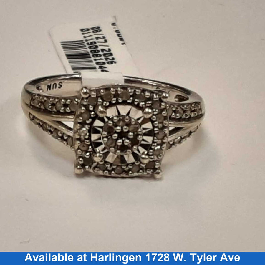 Women's Ring - Silver 3.3 grams Size 7