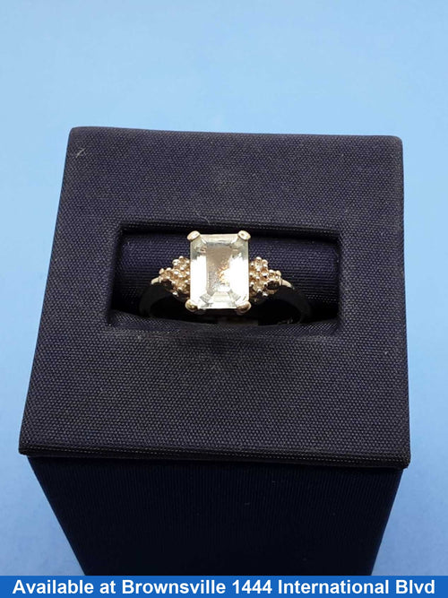 Women's Ring - White Gold 10k (.417) 2.5 grams Size 7