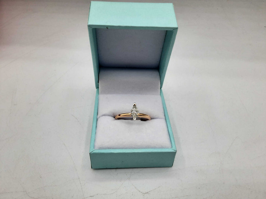Women's Ring - Solitaire - Yellow Gold 14k (.585) 2.1 grams Size 20