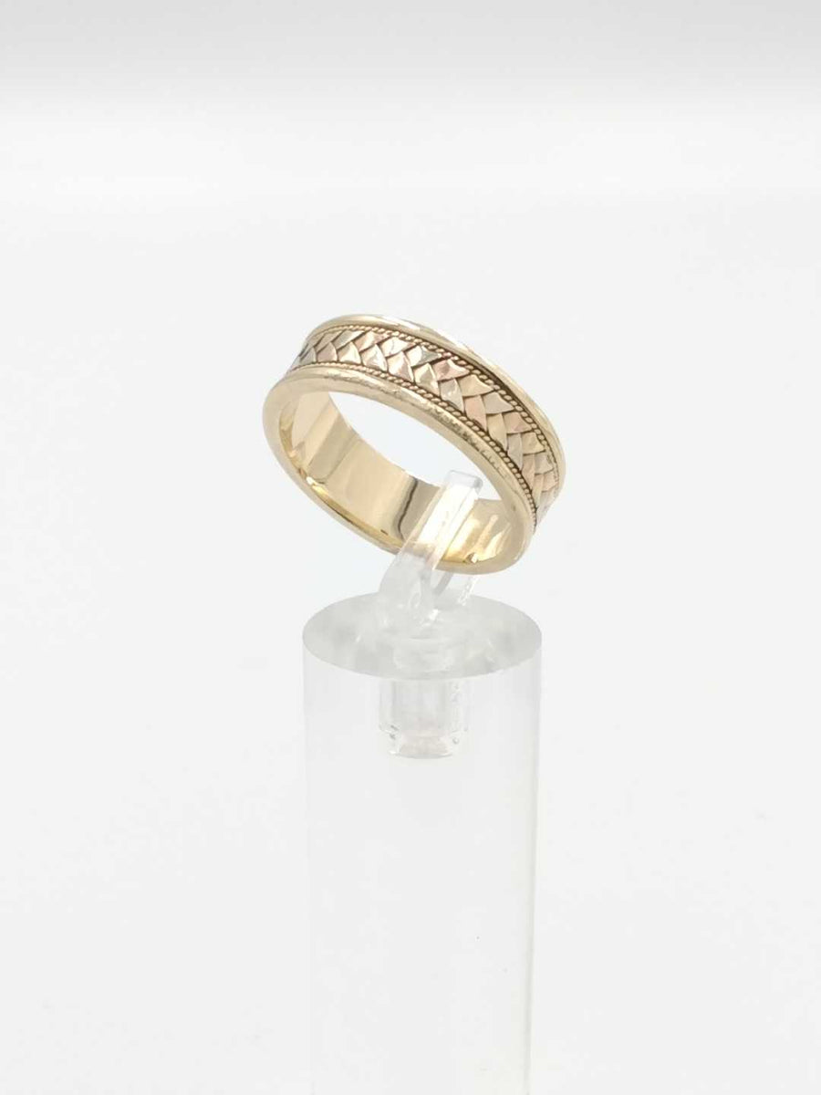 Ring - Wedding Band - Yellow Gold 14k (.585) 8.9 grams Size 6.5