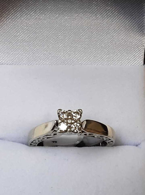 Women's Ring - White Gold 10k (.417) 2.8 grams Size 7