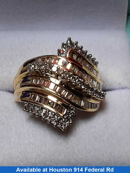 Women's Ring - Yellow Gold 10k (.417) 5.7 grams Size 7.5