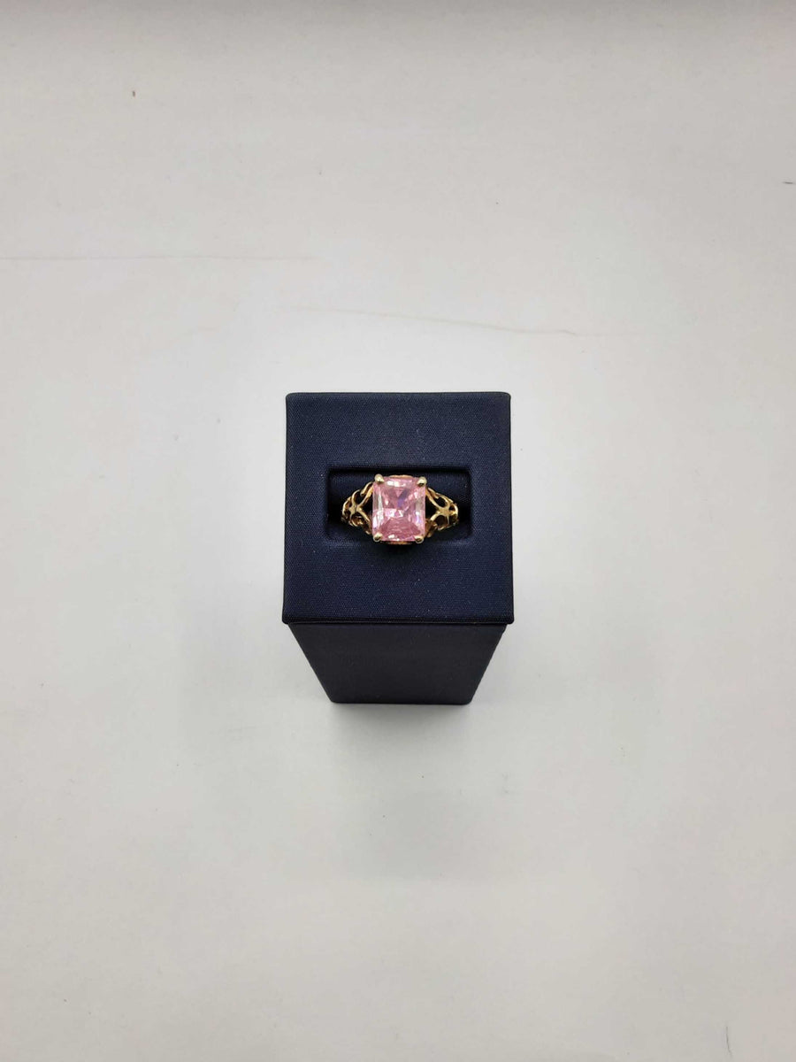 Women's Ring - Yellow Gold 10k (.417) 4.1 grams Size 20