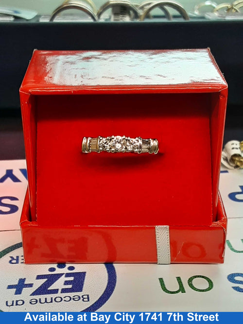 Women's Ring - Anniversary - Yellow Gold 14k (.585) 4.3 grams Size 8.5