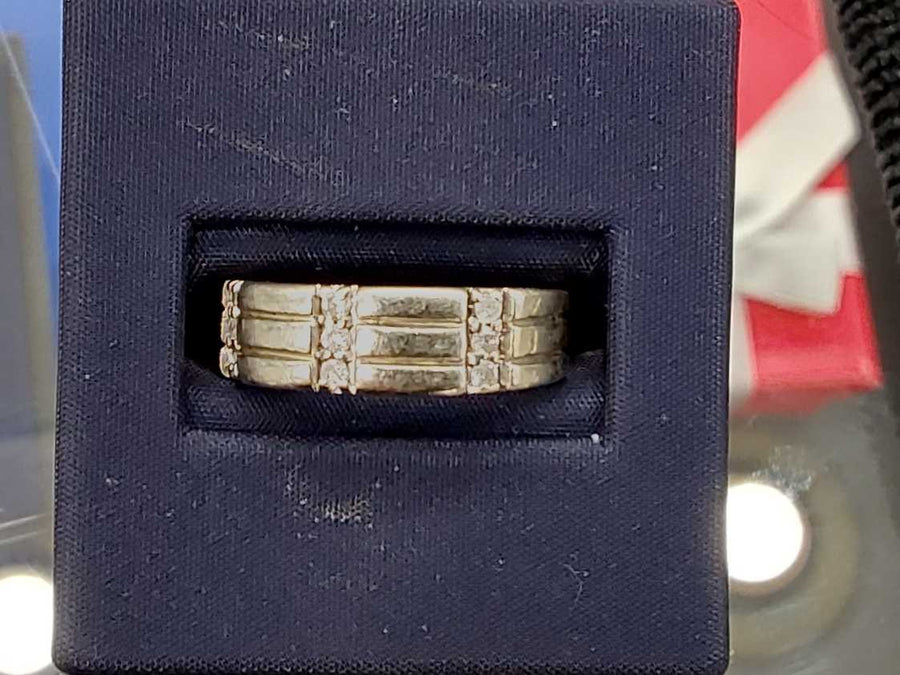 Ring - Wedding Band - White Gold 10k (.417) 3 Grams Size 7.5