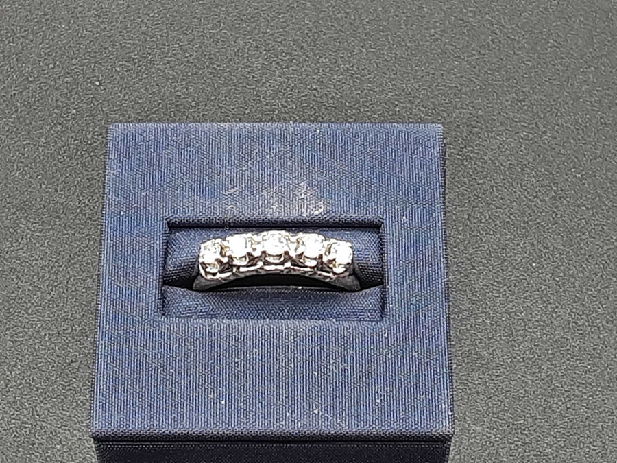 Women's Ring - White Gold 14k (.585) 2.4 grams Size 7.5