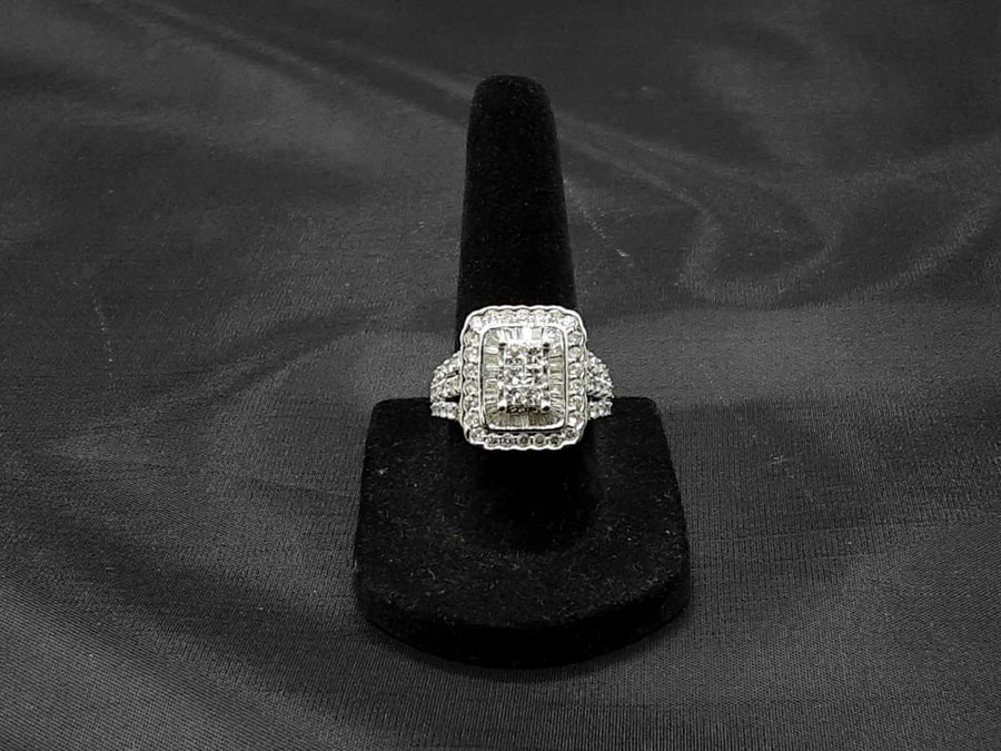 Women's Ring - White Gold 14k (.585) 9.1 grams Size 7
