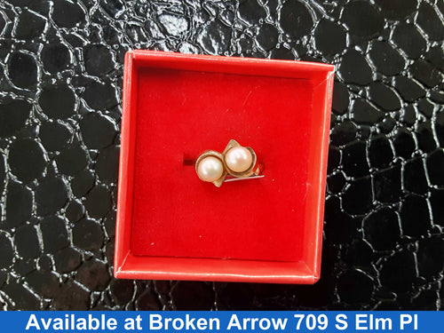 Women's Ring - Yellow Gold 10k (.417) 3.4 grams Size 20