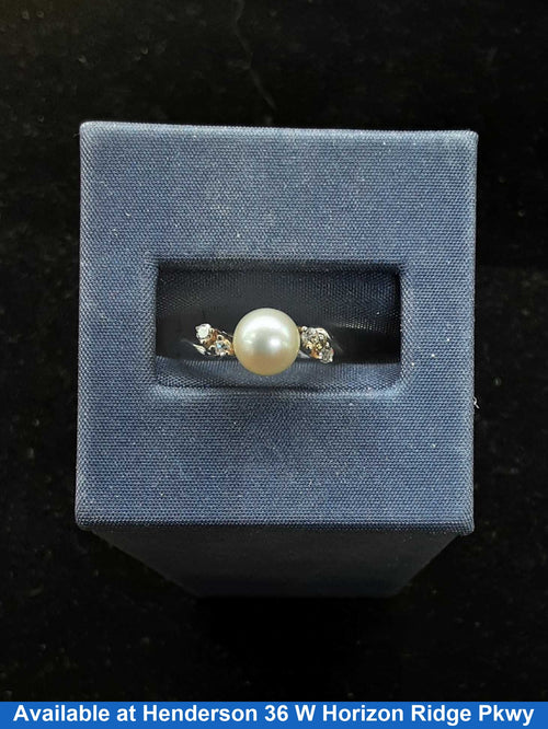 Women's Ring - Yellow Gold 14k (.585) 1.9 grams Size 20