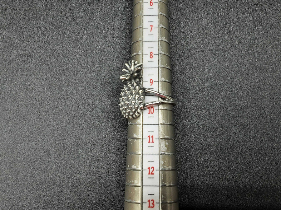 Women's Ring - Silver 10.1 grams Size 10