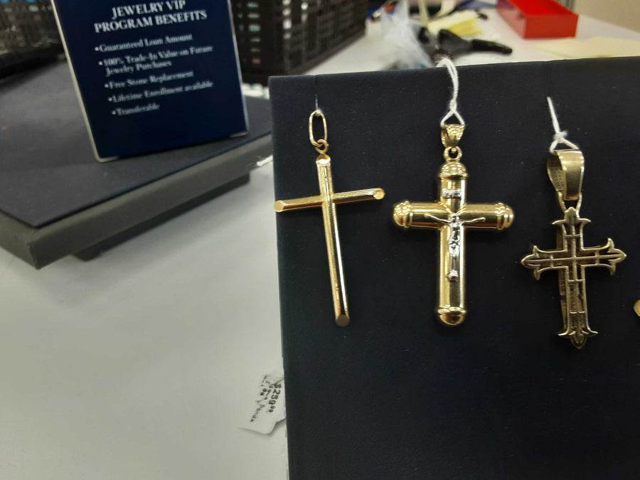 Religious Pendant - Yellow Gold 10k (.417) 2.3 grams