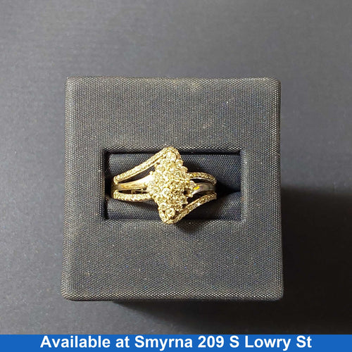 Women's Ring - White Gold 10k (.417) 3.7 grams Size 8