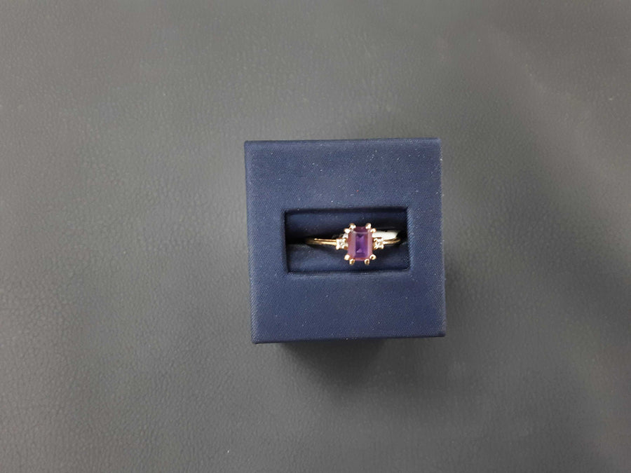 Women's Ring - Solitaire - Yellow Gold 14k (.585) 2 grams Size 20
