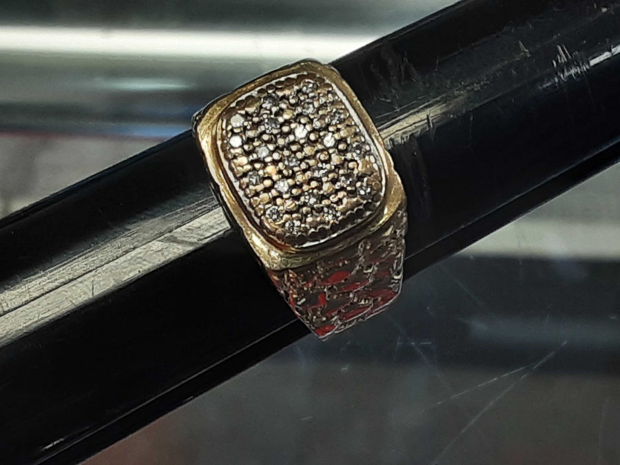 Men's Ring - Yellow Gold 10k (.417) 6.3 grams Size 11.5