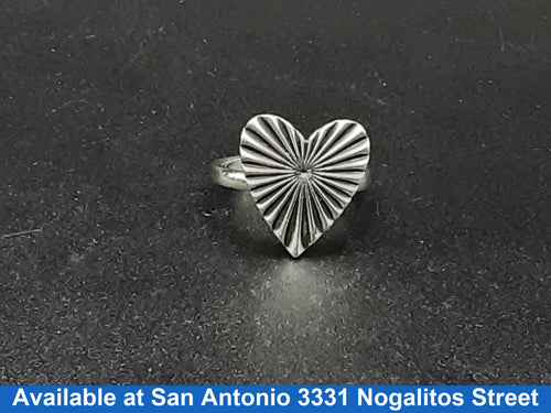 Women's Ring - Silver 5.8 grams Size 10