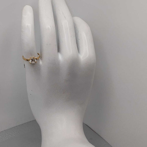 Women's Ring - Yellow Gold 14k (.585) 0.9 grams Size 4