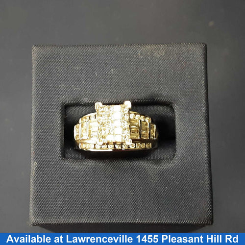 Women's Ring - White Gold 10k (.417) 5.2 grams Size 6.5