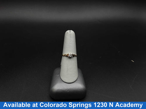 Women's Ring - Yellow Gold 14k (.585) 1.4 grams Size 7.5