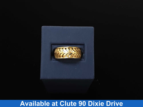 Women's Ring - Yellow Gold 18k (.750) 4.4 grams Size 7.5