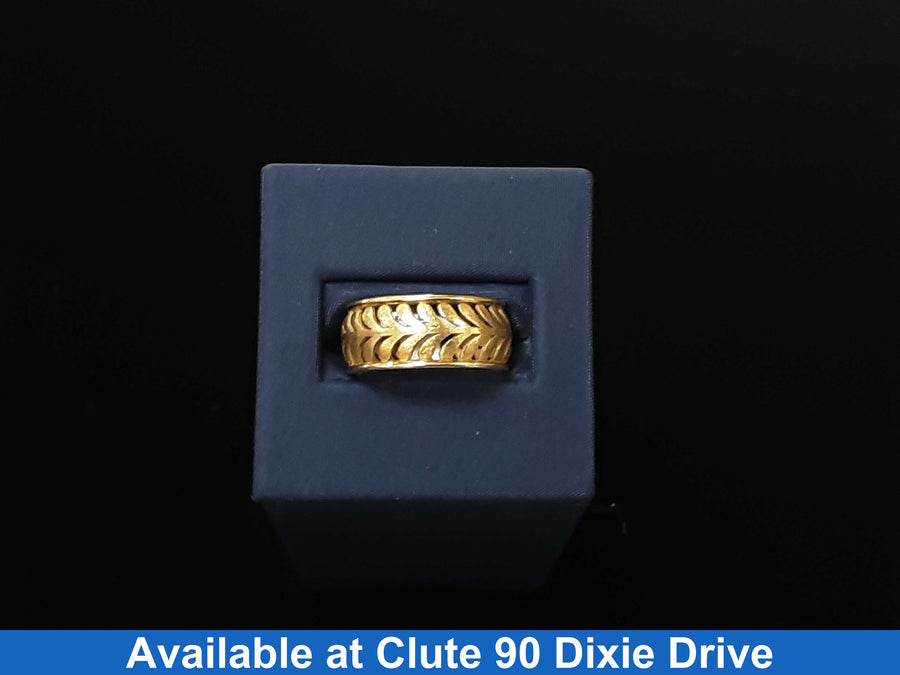 Women's Ring - Yellow Gold 18k (.750) 4.4 grams Size 7.5