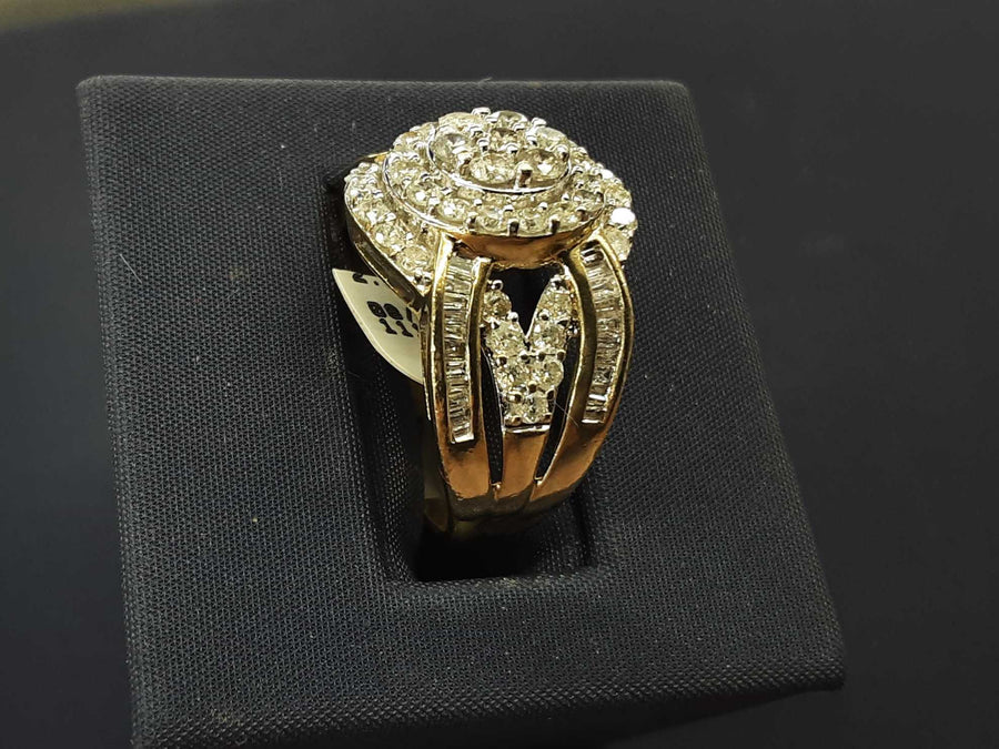 Women's Ring - Yellow Gold 10k (.417) 6.3 grams Size 9