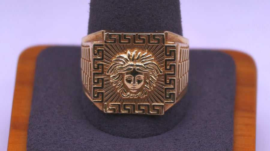 Men's Ring - Yellow Gold 10k (.417) 5.6 grams Size 13
